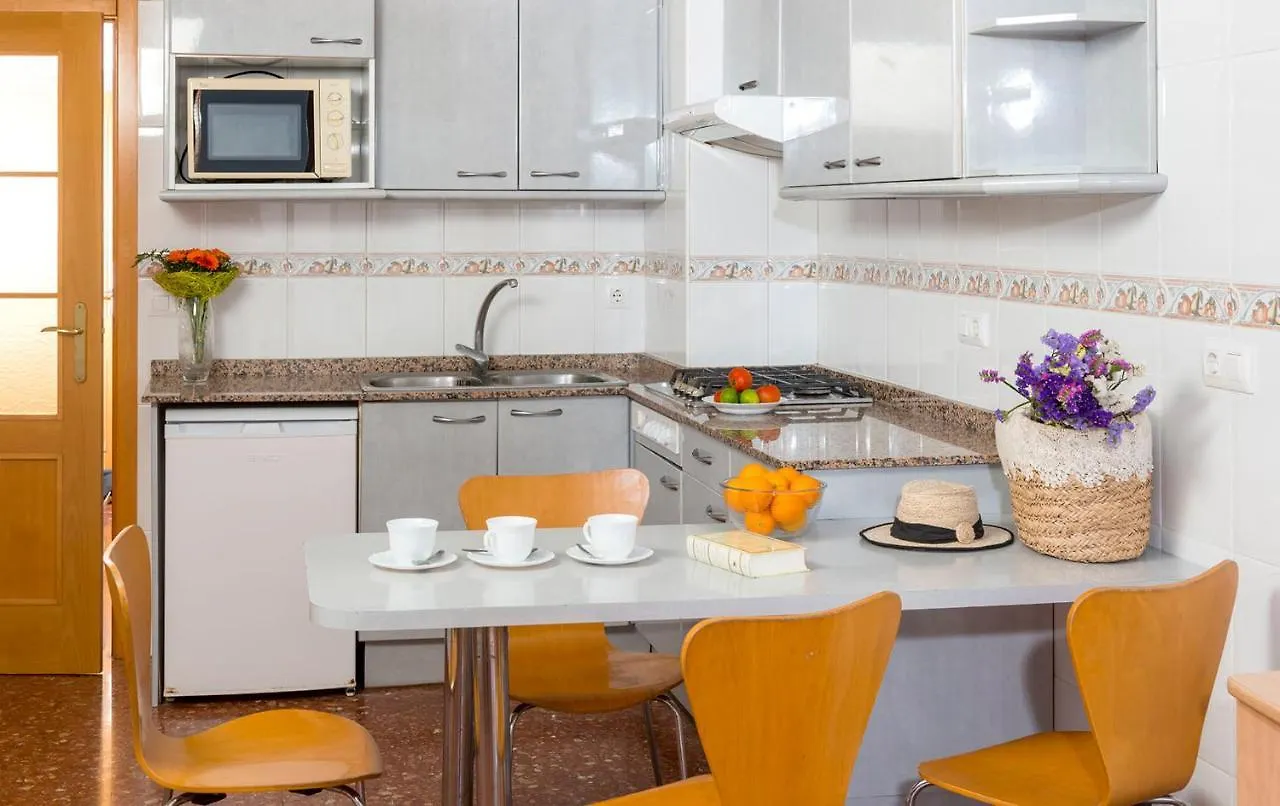 Apartaments Els Llorers Lloret de Mar 2*,  Espanha