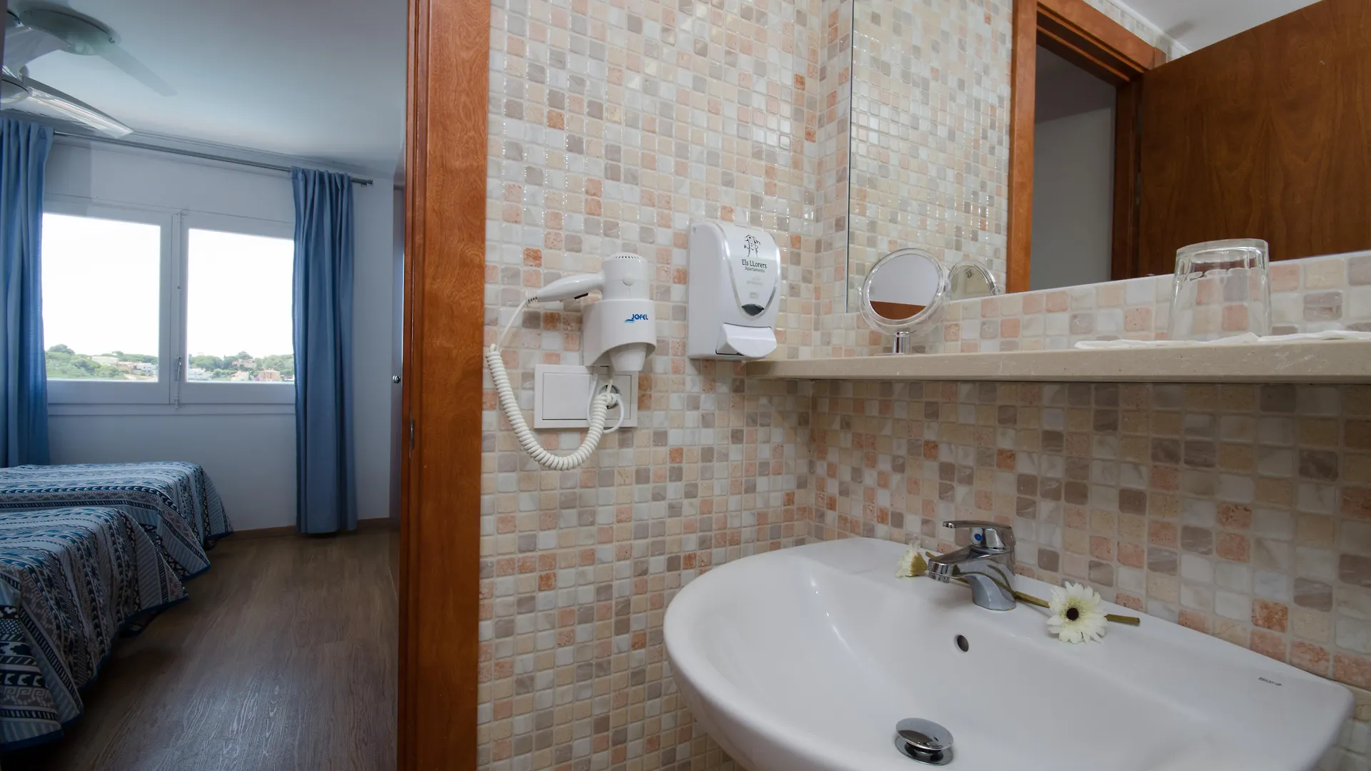 Apartaments Els Llorers Lloret de Mar Aparthotel
